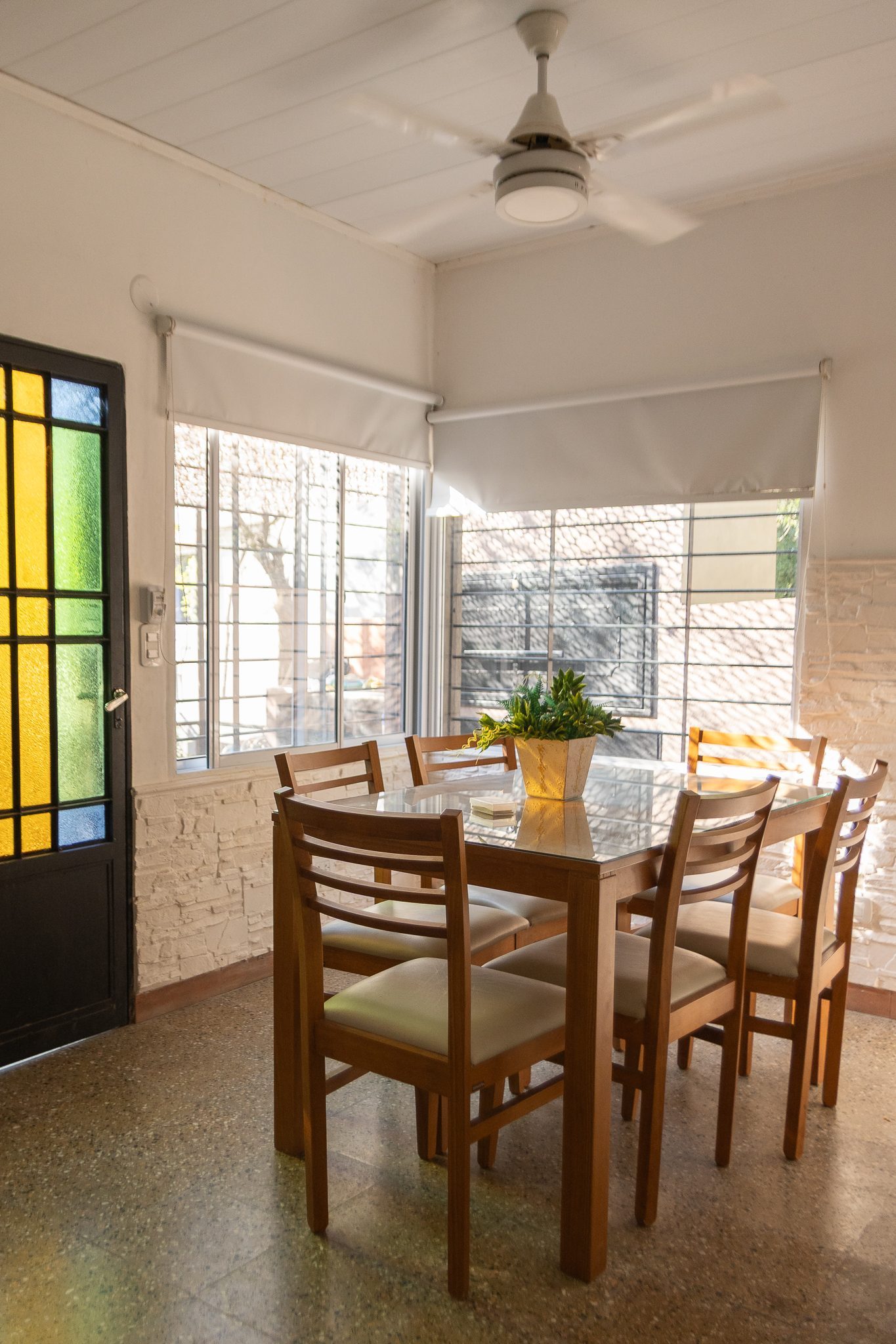 Espacio de cocina y comedor